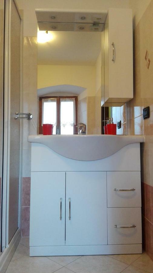 Il Borgo Di Monica Domodossola Exterior foto