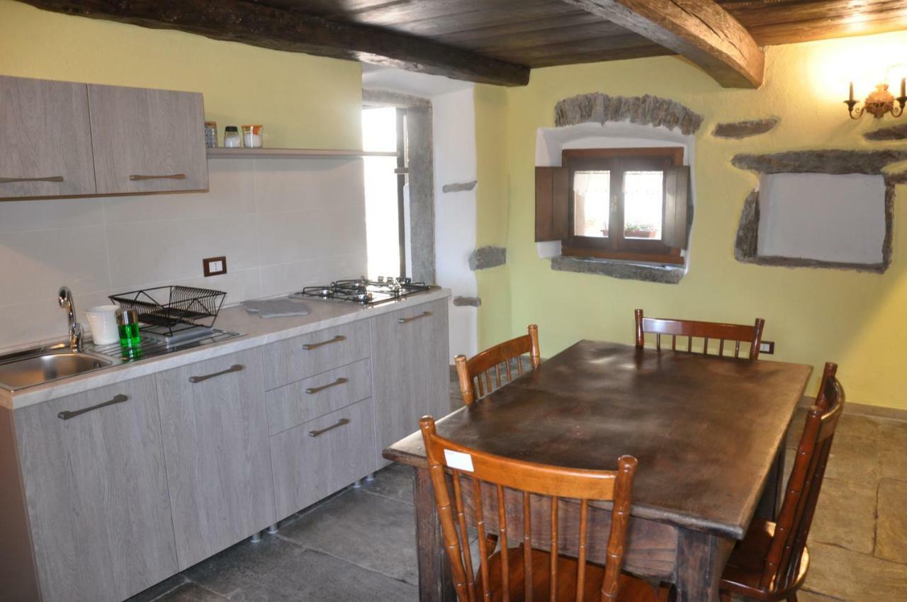 Il Borgo Di Monica Domodossola Exterior foto