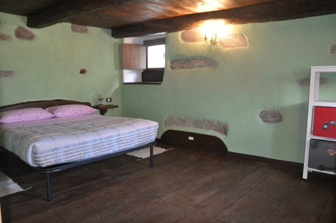 Il Borgo Di Monica Domodossola Exterior foto